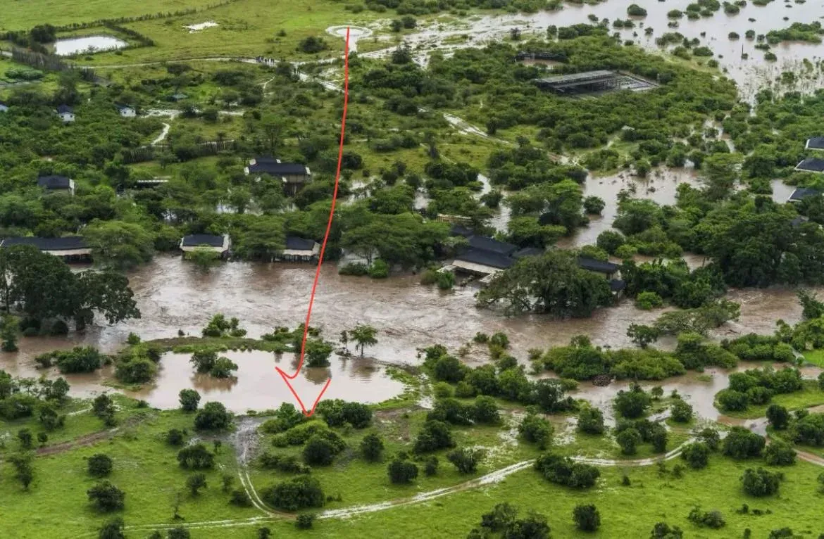 Severe flooding caused the evacuation of the JW Marriott Masai Mara in 2024 - Source: Reddit