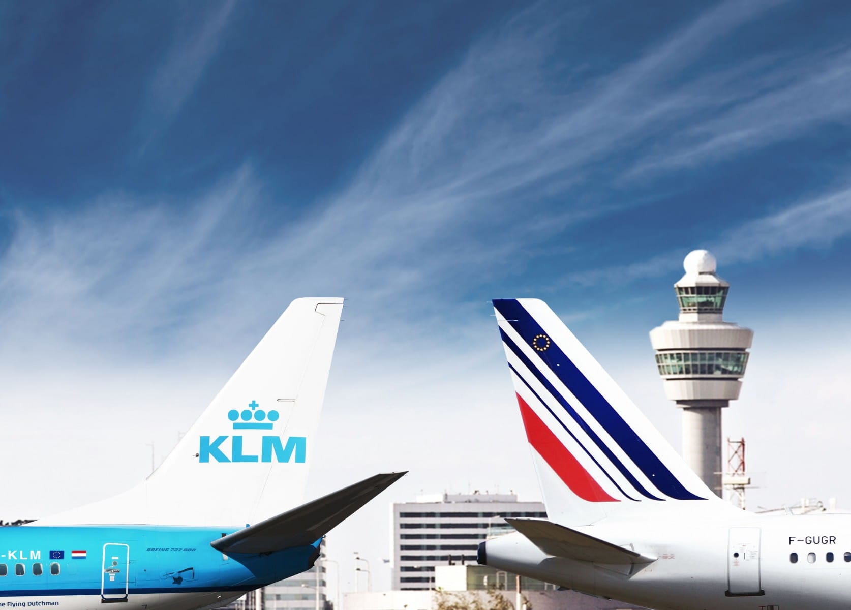 Screenshot of KLM and Air France airplane tails